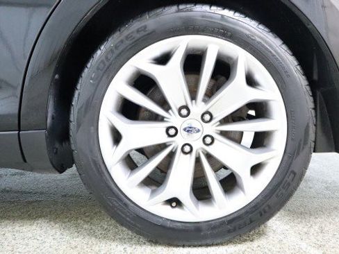 Used 2017 Ford Taurus Limited image 21