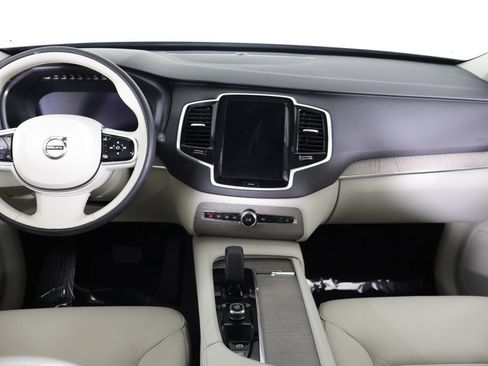 Used 2024 Volvo XC90 B5 Plus AWD/4WD image 45