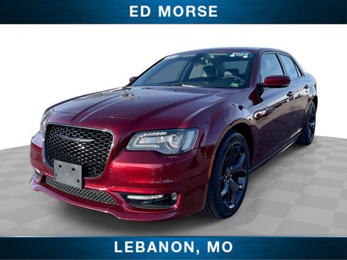 Used 2023 Chrysler 300 Touring L image 1