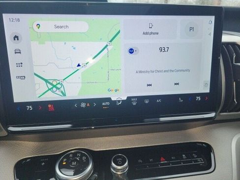 New 2025 Ford Expedition Active image 59