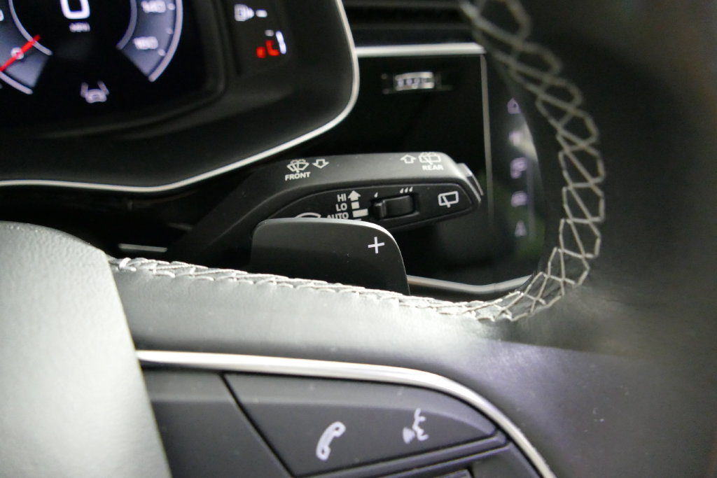 Used 2023 Audi Q8 Premium Plus AWD/4WD image 19
