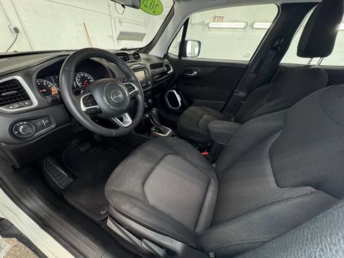 Used 2020 Jeep Renegade Sport FWD image 14