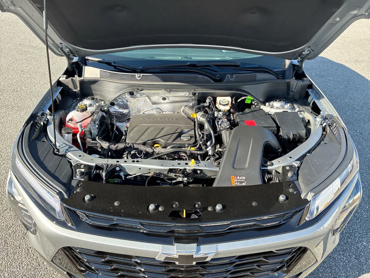 New 2026 Chevrolet Trax ACTIV w/ Sunroof Package FWD image 29