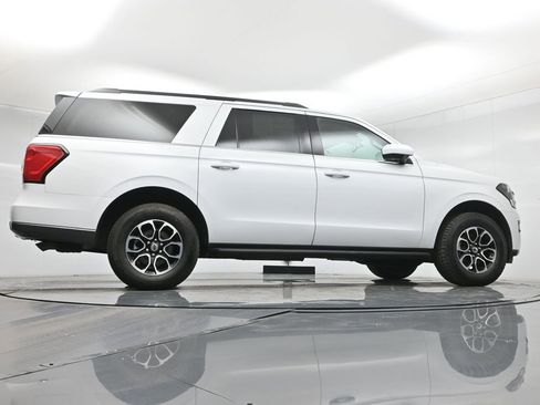 Used 2024 Ford Expedition Max XLT image 50