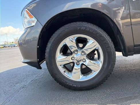 Used 2017 RAM 1500 Express AWD/4WD image 13