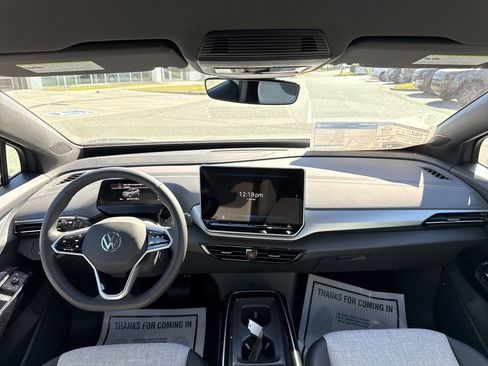 New 2025 Volkswagen ID.4 Pro image 21