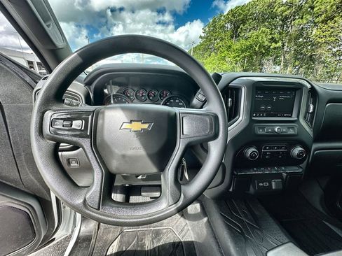 Certified 2022 Chevrolet Silverado 1500 Custom image 11