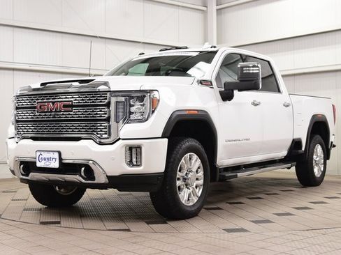 Used 2022 GMC Sierra 3500 Denali w/ Denali Ultimate Package image 3