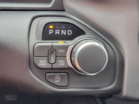 New 2026 RAM 1500 Express AWD/4WD image 30