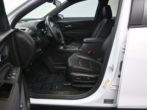 Used 2023 Chevrolet Equinox RS w/ RS Leather Package FWD image 11