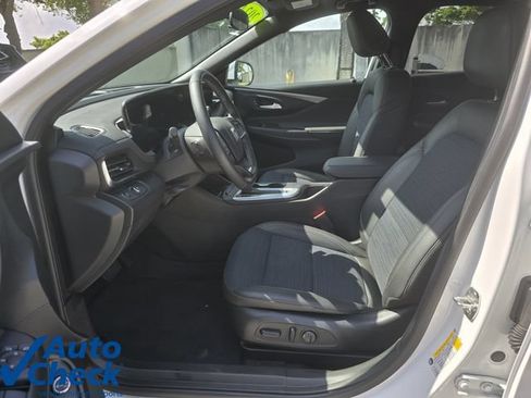 Used 2024 Buick Envista Preferred w/ Convenience I Package FWD image 17