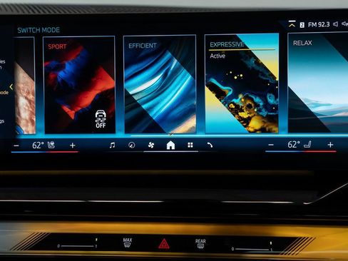 Used 2025 BMW 540i xDrive image 29