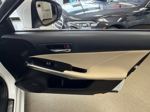 Used 2014 Lexus IS 250 w/ Premium Package image 29