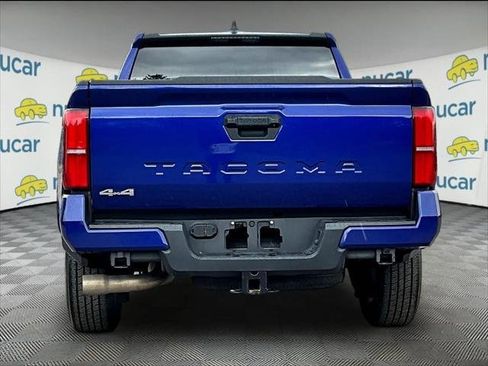 Used 2025 Toyota Tacoma SR5 image 5