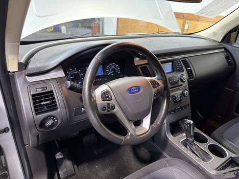 Used 2016 Ford Flex SE image 17