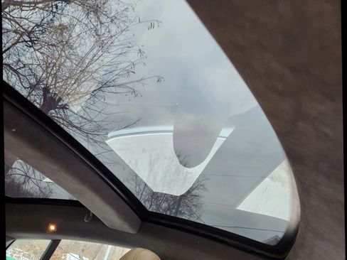 Used 2016 Tesla Model S 90D image 22