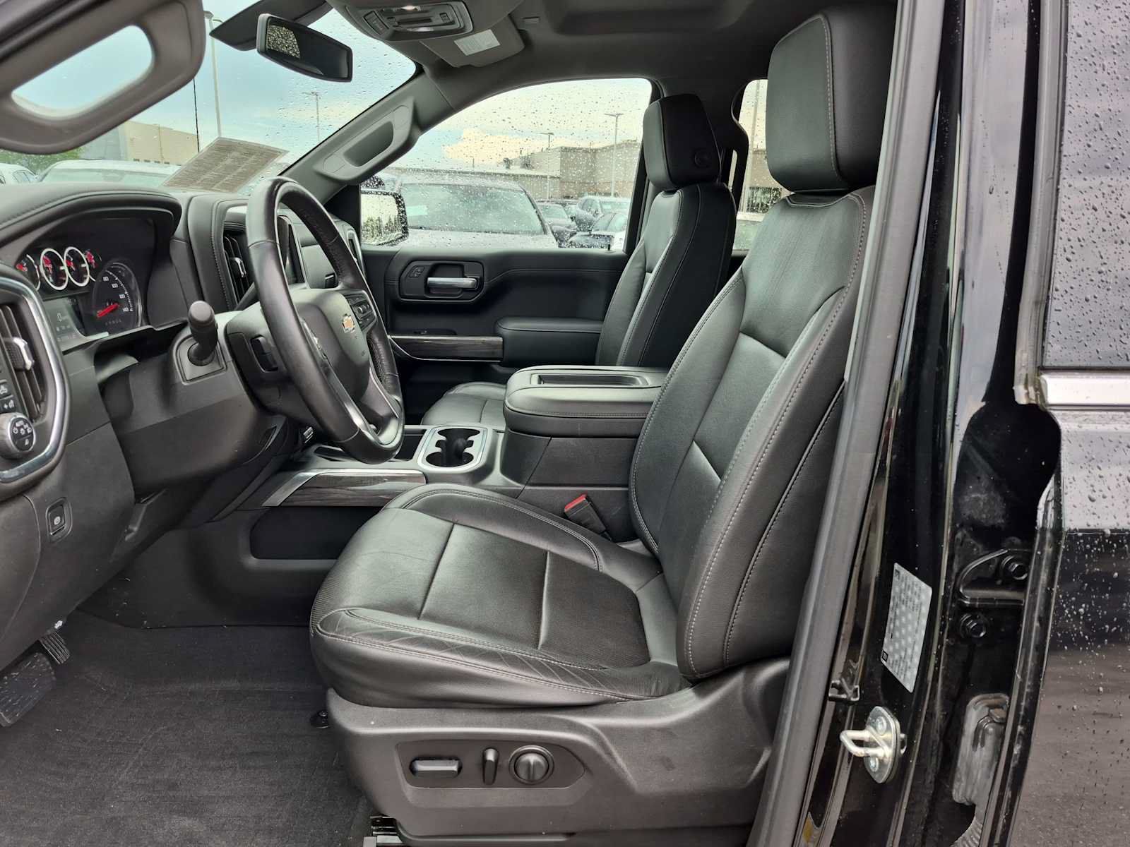 Used 2019 Chevrolet Silverado 1500 LTZ w/ LTZ Plus Package AWD/4WD image 16