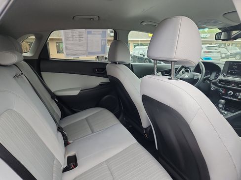 Certified 2023 Hyundai Kona SEL AWD/4WD image 28