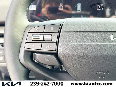 New 2026 Kia Sportage EX image 36