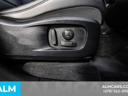 Used 2025 Jaguar F-PACE R-Dynamic S image 53