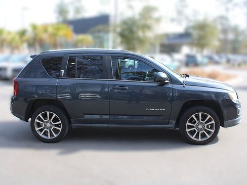 Used 2015 Jeep Compass Limited w/ Sun/Sound Group image 13