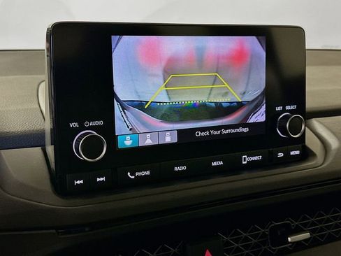 Used 2023 Honda Accord EX image 16