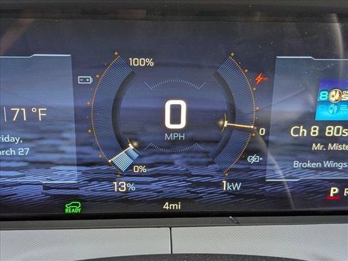 New 2027 Chevrolet Bolt LT w/ Comfort Package FWD image 11
