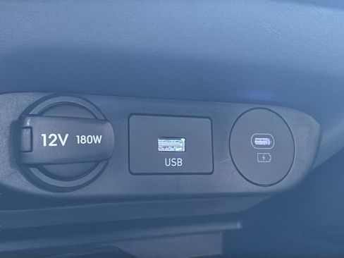 Used 2025 Hyundai Elantra Sport FWD image 14