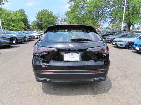 Used 2023 Honda HR-V LX image 5