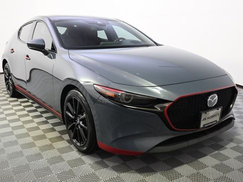 Used 2020 MAZDA MAZDA3 Hatchback w/ Premium Package image 8