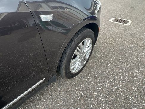 Used 2019 Cadillac XT5 Premium Luxury w/ Advanced Security Package FWD image 16