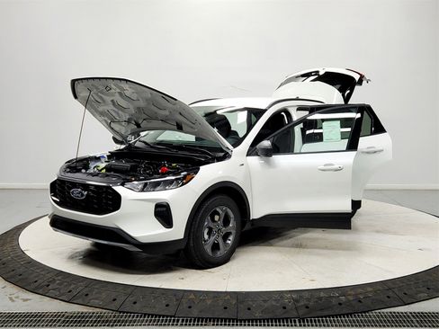 New 2026 Ford Escape ST-Line w/ Tech Pack #1 image 11