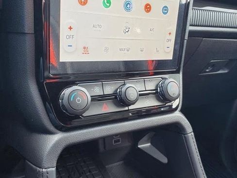 New 2025 Ford Ranger Raptor image 24