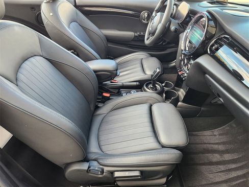 Used 2022 MINI Cooper S image 16