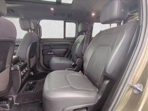 Certified 2025 Land Rover Defender 130 X AWD/4WD image 22