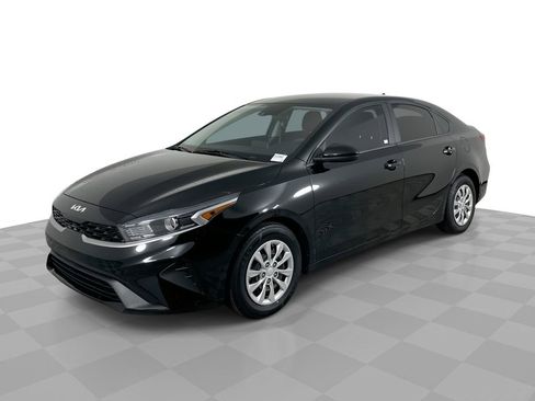 Used 2022 Kia Forte Sedan image 1