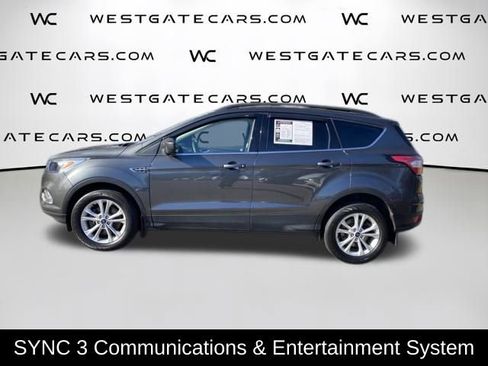 Used 2022 Ford Escape SE image 4