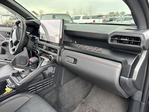 Used 2025 Toyota Tacoma TRD Pro image 36