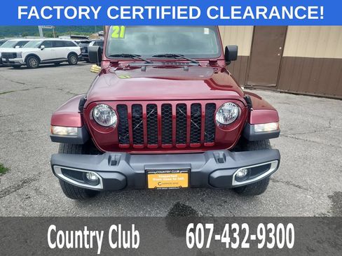 Used 2021 Jeep Gladiator Sport AWD/4WD image 3