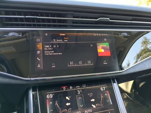 Used 2025 Audi Q7 2.0T Premium w/ Convenience Plus Package image 19