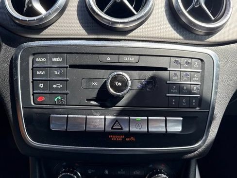 Used 2017 Mercedes-Benz CLA 250 image 23
