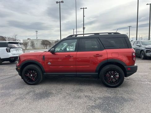 Used 2024 Ford Bronco Sport Outer Banks w/ Tech Package image 6