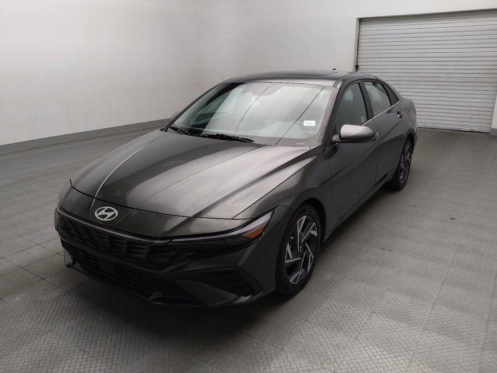 Used 2024 Hyundai Elantra SEL w/ Convenience Package FWD image 2