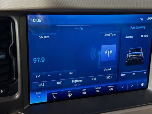 Used 2024 Ford Bronco Wildtrak image 15