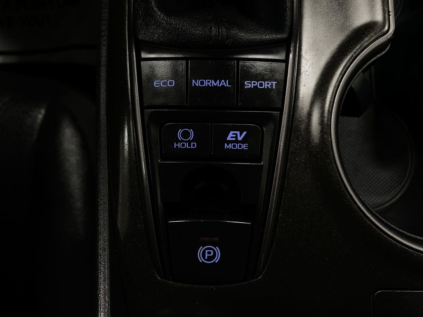 Used 2021 Toyota Camry XSE w/ Navigation Upgrade Package FWD image 27