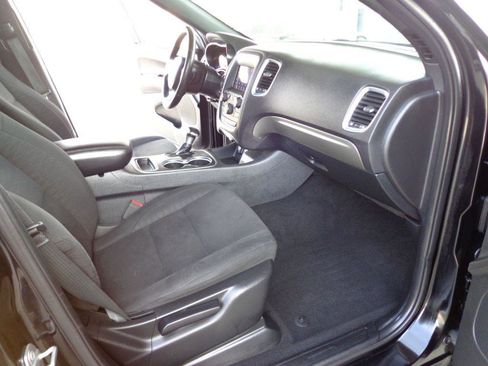 Used 2019 Dodge Durango SXT image 17