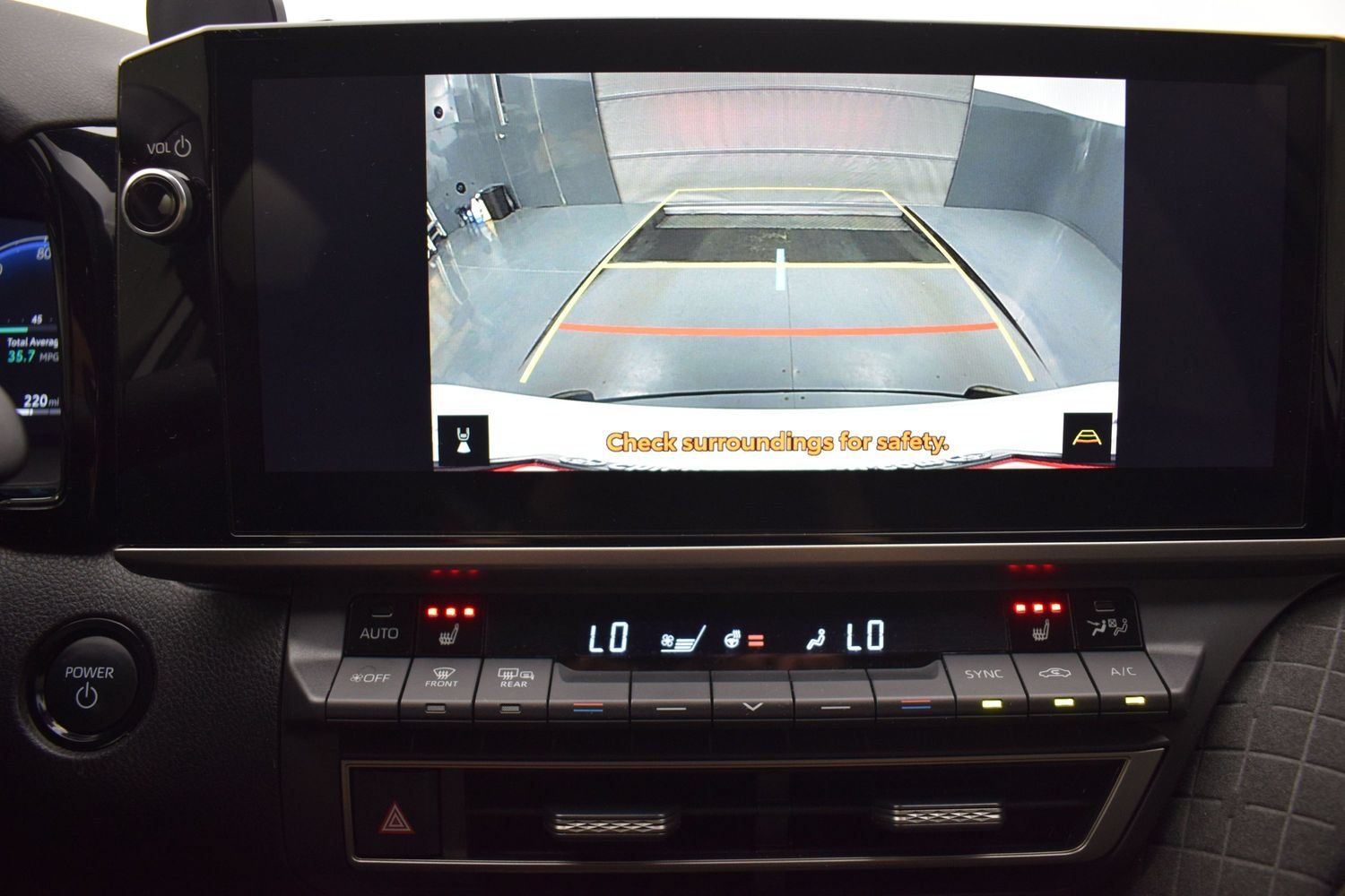 Used 2026 Toyota Camry XLE FWD image 16