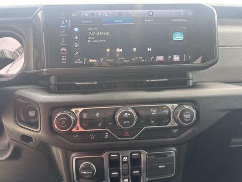 Used 2025 Jeep Wrangler Unlimited Sport AWD/4WD image 25