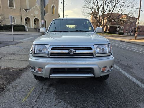 Used 2000 Toyota 4Runner Limited image 8