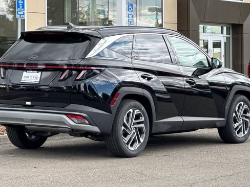Used 2025 Hyundai Tucson Limited image 4
